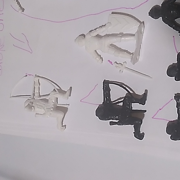 Vintage Gladiator Figurines- (Plastic) - Picture 8 of 15